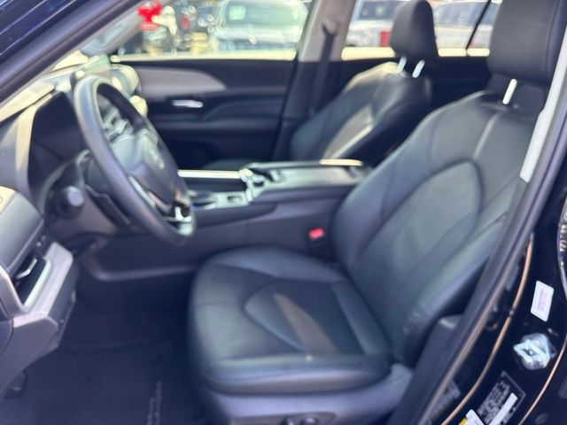 toyota grand highlander 2026 5TDAAAB52TS114227 image toyota grand highlander 2026 5TDAAAB52TS114227 image